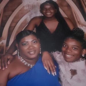 Meet your Posher, Carles